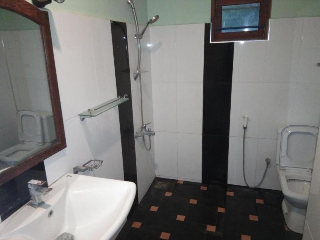 Leopard City Hostel Yala Tissamaharama Εξωτερικό φωτογραφία